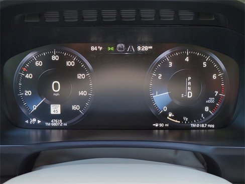 Used 2019 Volvo XC90 T6 Momentum w/ Advanced Package image 18