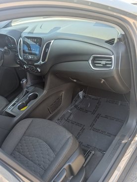 Used 2018 Chevrolet Equinox LT w/ Sun & Infotainment Package image 4