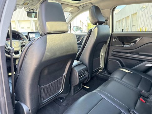 Used 2021 Lincoln Corsair Reserve image 14