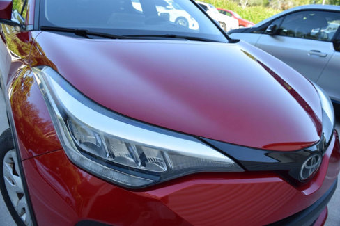 Used 2020 Toyota C-HR LE image 12