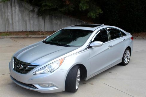 Used 2011 Hyundai Sonata SE w/ Navigation & Sunroof Pkg 4 image 2