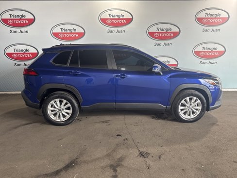 Used 2023 Toyota Corolla Cross LE image 6