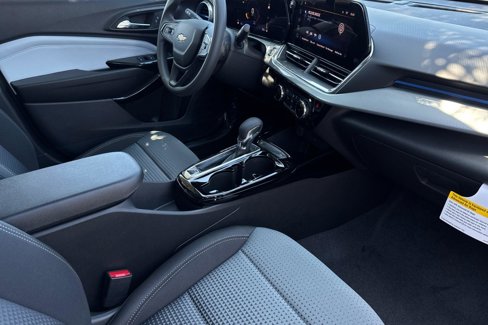 New 2025 Chevrolet Trax LT image 21