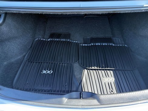 Used 2019 Chrysler 300 S image 27