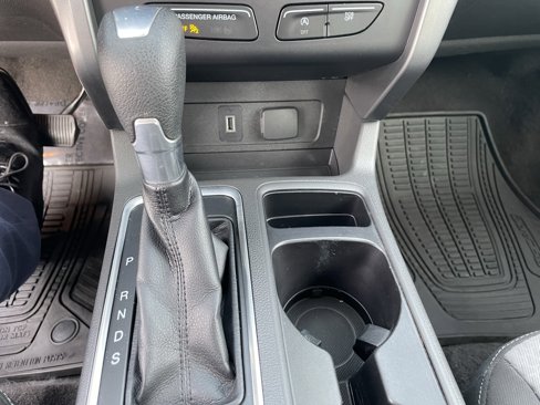 Used 2017 Ford Escape SE image 23