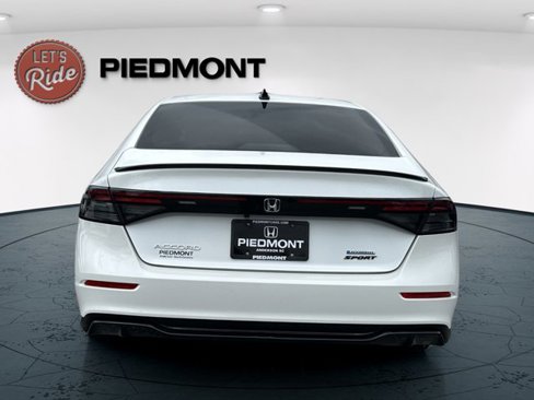 Used 2023 Honda Accord Sport image 5