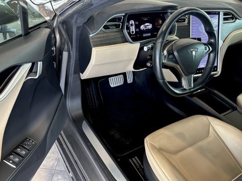 Used 2016 Tesla Model S P90D image 12
