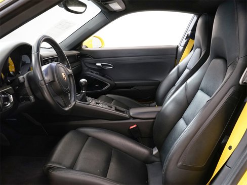 Used 2014 Porsche 911 Carrera 4 w/ Sportdesign Package image 19