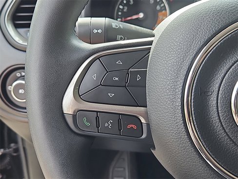Used 2022 Jeep Renegade Latitude image 24