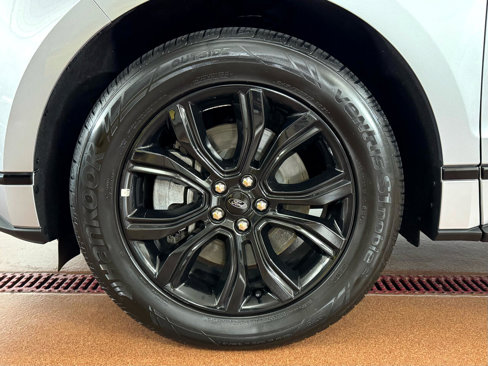 Used 2022 Ford Edge SE image 8