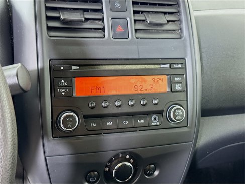 Used 2016 Nissan Versa S Plus image 5