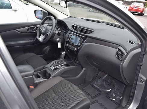 Used 2021 Nissan Rogue Sport S image 17