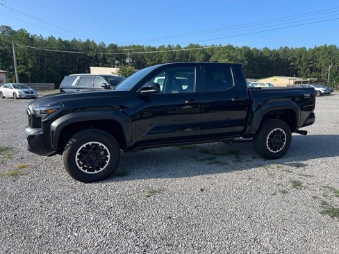 Used 2024 Toyota Tacoma TRD Off-Road image 1