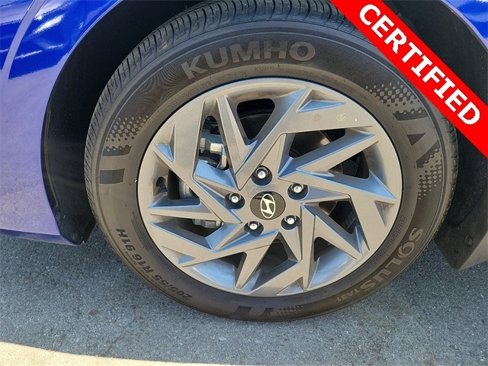Certified 2024 Hyundai Elantra SEL image 20