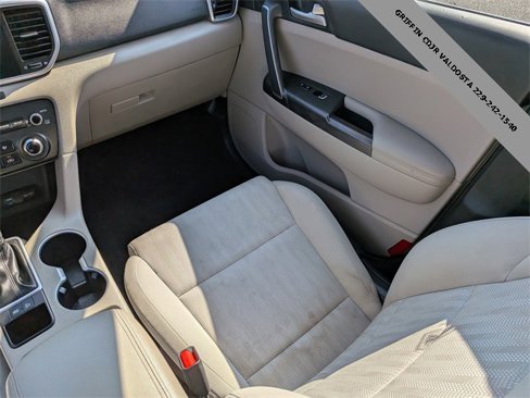 Used 2022 Kia Sportage LX image 19
