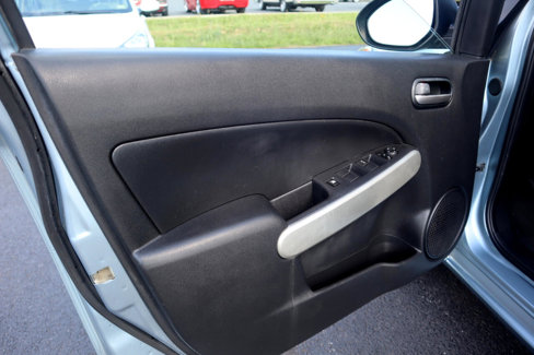 Used 2013 MAZDA MAZDA2 Sport image 50