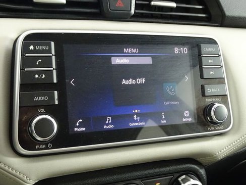 Used 2020 Nissan Versa SV image 22