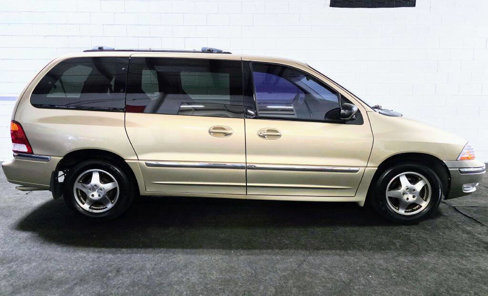 Used 1999 Ford Windstar SEL image 32