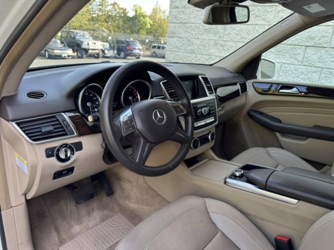 Used 2013 Mercedes-Benz ML 350 4MATIC image 6