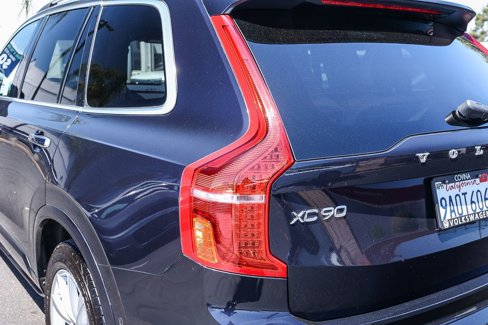 Used 2017 Volvo XC90 T6 Momentum w/ Vision Package image 13