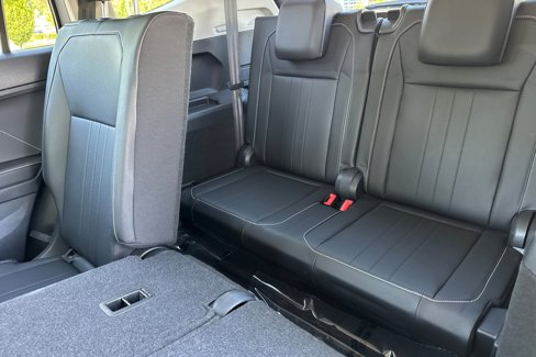Used 2024 Volkswagen Tiguan SE image 17