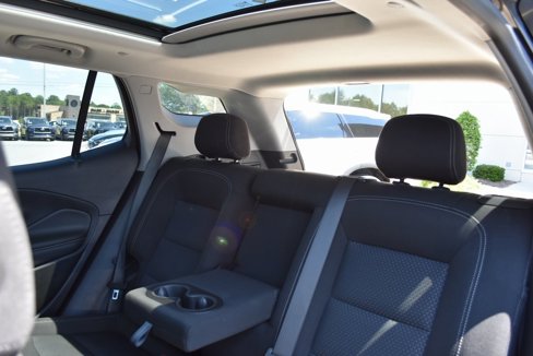 Used 2022 GMC Terrain SLE w/ Driver Convenience Package image 30