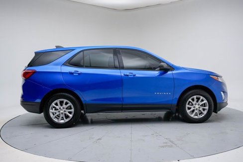 Used 2019 Chevrolet Equinox LS w/ LS Convenience Package image 8