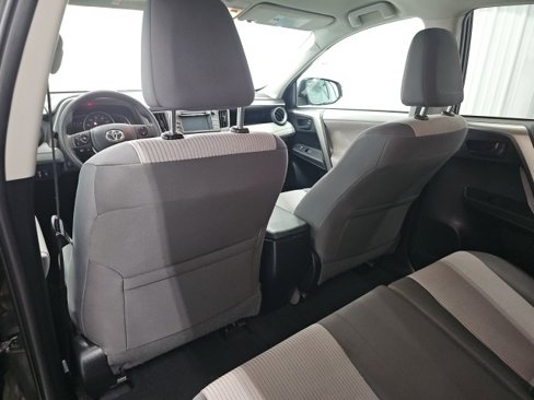 Used 2013 Toyota RAV4 LE image 18