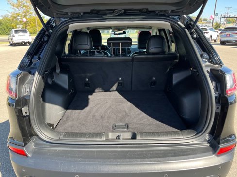Used 2019 Jeep Cherokee Latitude Plus image 27