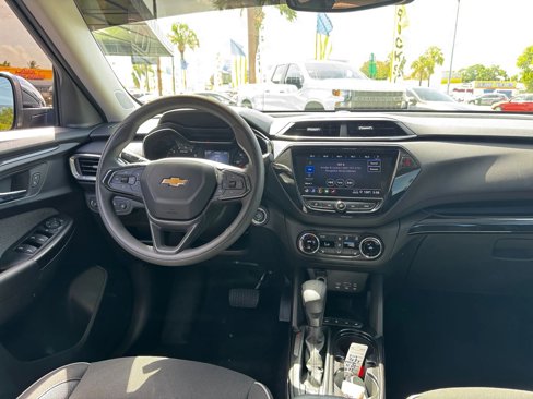 Used 2023 Chevrolet TrailBlazer LT w/ Convenience Package image 17