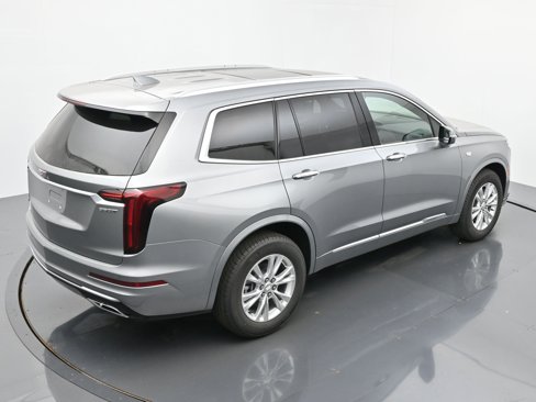 New 2025 Cadillac XT6 Luxury image 27