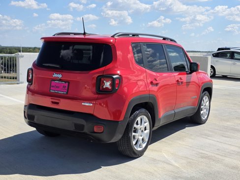 Used 2019 Jeep Renegade Latitude image 6