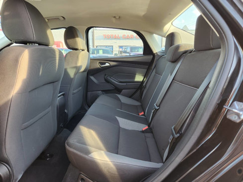 Used 2014 Ford Focus SE image 12