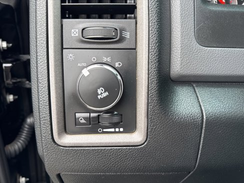 Used 2015 RAM 1500 Express w/ Black Ram 1500 Express Group image 36