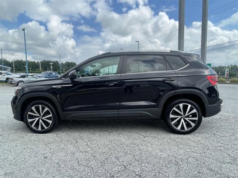 Certified 2023 Volkswagen Taos SE image 6