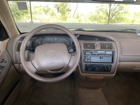 Used 1996 Toyota Avalon XL image 14