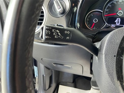 Used 2018 Volkswagen Beetle 2.0T S image 13
