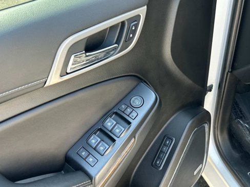 Used 2019 GMC Yukon Denali image 21