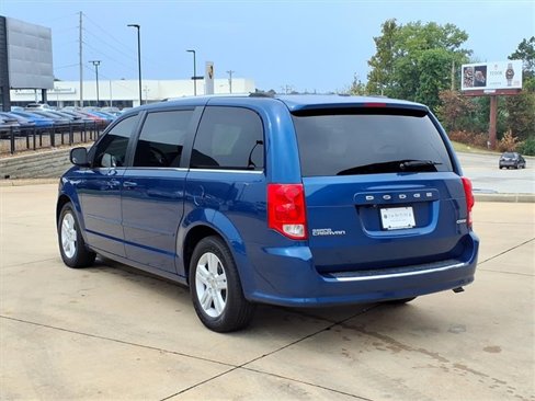 Used 2011 Dodge Grand Caravan Crew w/ Entertainment Group 1 image 2