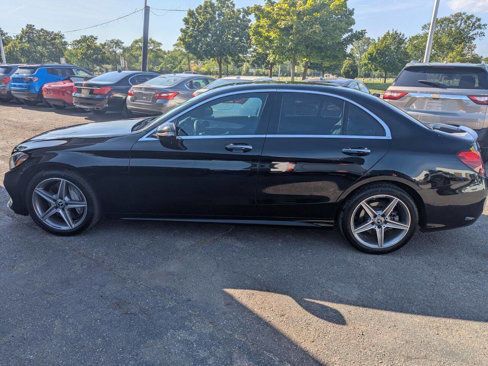 Used 2018 Mercedes-Benz C 300 4MATIC Sedan image 4