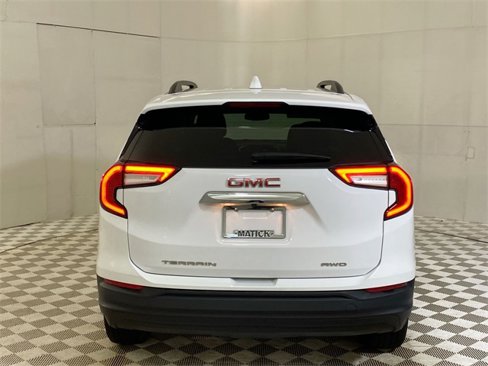Certified 2023 GMC Terrain SLE w/ Driver Convenience Package image 18