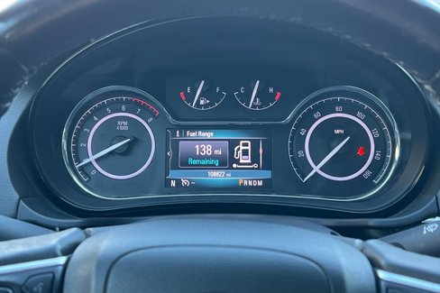 Used 2016 Buick Regal image 38