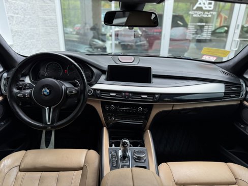 Used 2015 BMW X5 M image 42
