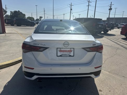 Used 2024 Nissan Sentra SR w/ SR Premium Package image 6