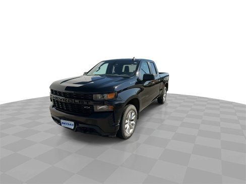 Used 2020 Chevrolet Silverado 1500 Custom w/ Custom Value Package image 4