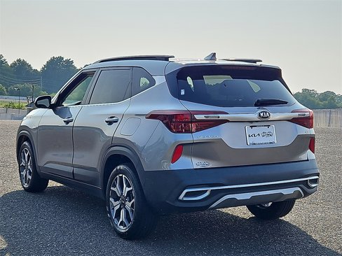 Certified 2021 Kia Seltos EX image 5
