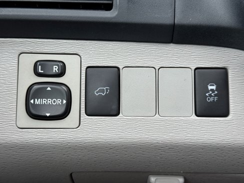 Used 2009 Toyota Venza AWD image 18