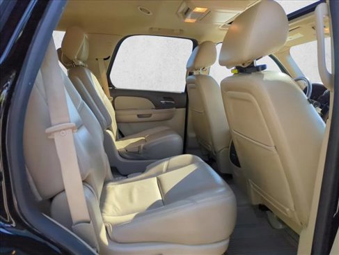 Used 2013 Chevrolet Tahoe LTZ image 19