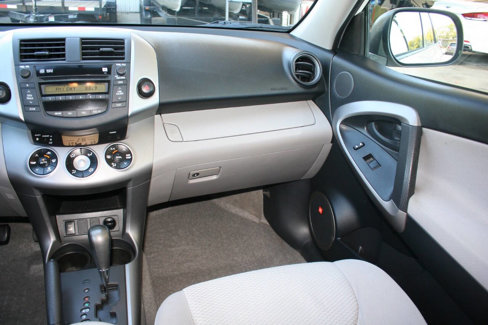 Used 2008 Toyota RAV4 Limited image 12