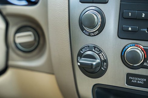 Used 2014 Nissan Armada SL image 28